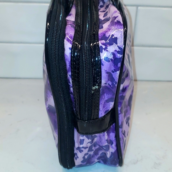 (1270) Betsy Johnson 9x3 purple and black PVC purse/makeup bag. - Picture 3 of 10